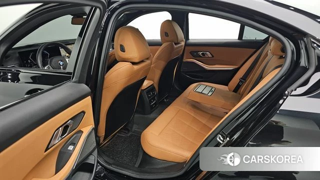 BMW 3 Series (G20) 2024 Черный из Кореи, фото 3