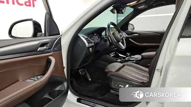 BMW X3 (G01) 2023 Белый из Кореи, фото 3