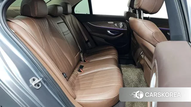 Mercedes-Benz E-Class W213 2020 Серый из Кореи, фото 3