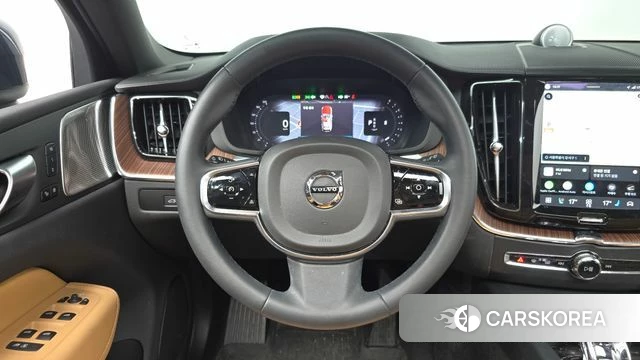 Volvo XC60 second Generation 2023 Синий из Кореи, фото 3