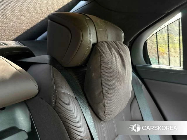 BMW 7 Series (G70) 2022 Белый из Кореи, фото 3