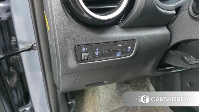 Hyundai Kona Hybrid 2020 Светло-серебряный цвет из Кореи, фото 3