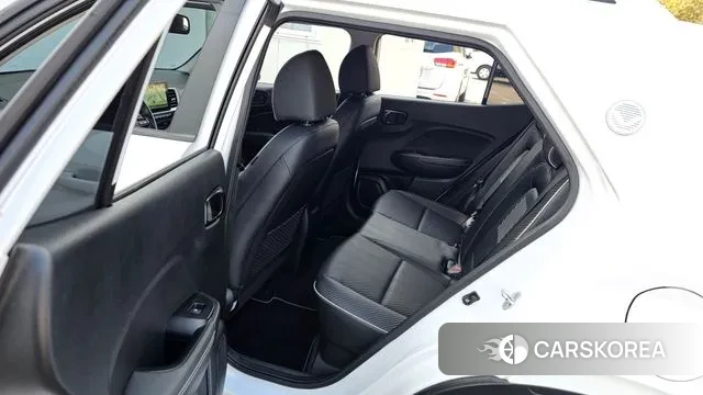 Hyundai Venue 2019 Белый из Кореи, фото 3