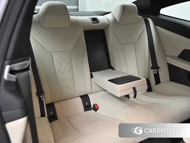 BMW 4 Series (G22) 2024 Белый из Кореи, фото 3