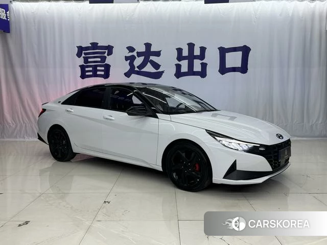 Hyundai Elantra 2023 Белый из Китая, фото 3