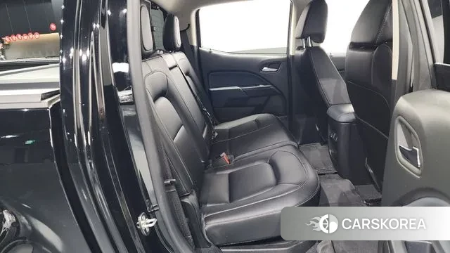 Chevrolet (GM Daewoo) Real New Colorado 2022 Черный из Кореи, фото 3