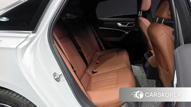 Audi A6 (C8) 2023 Белый из Кореи, фото 3