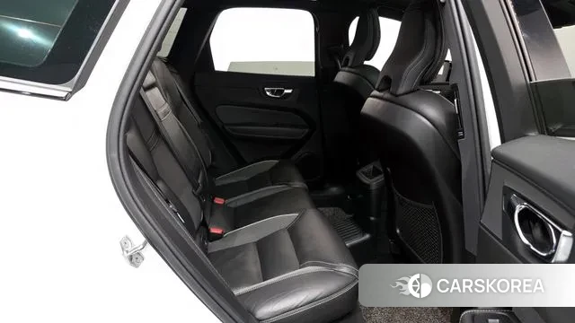 Volvo XC60 second Generation 2020 Белый из Кореи, фото 3