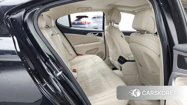 Genesis The New G70 2022 Черный из Кореи, фото 3