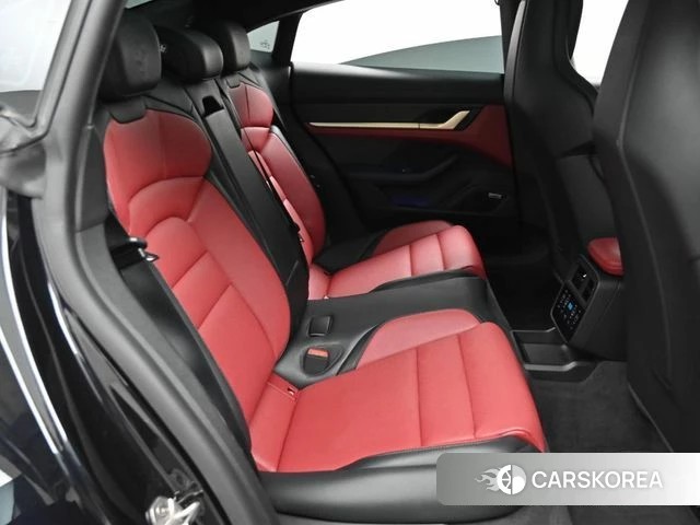 Porsche Taycan 2025 Черный из Кореи, фото 3