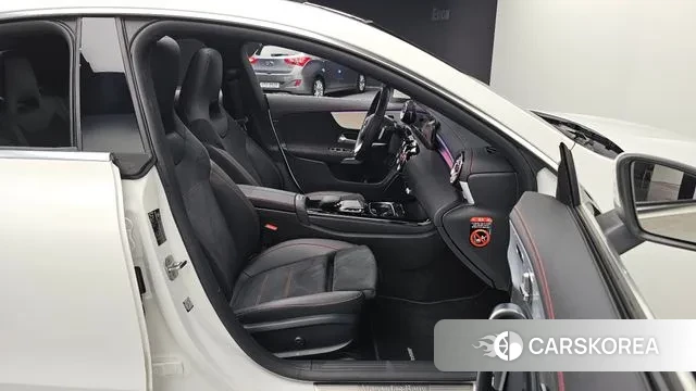 Mercedes-Benz CLA-Class C118 2023 Белый из Кореи, фото 3