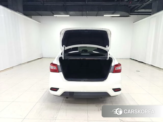 Nissan Xuan Yi 2019 Белый из Китая, фото 3