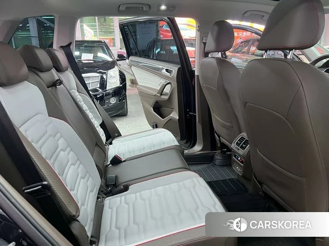 Volkswagen Tiguan L 2022 Черный из Китая, фото 3
