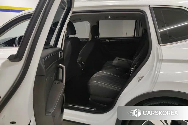 Volkswagen Tiguan L 2023 Белый из Китая, фото 3