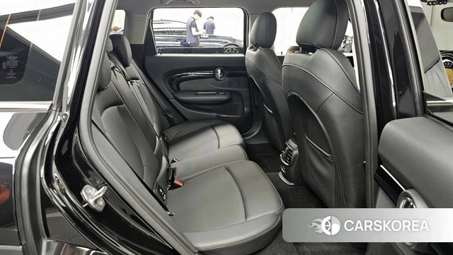 Mini Cooper Clubman 2023 Черный из Кореи, фото 3