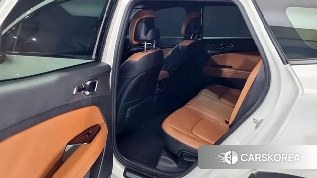 Kia Sportage 5th Generation 2023 Белый из Кореи, фото 3