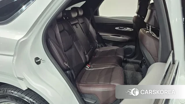 Genesis GV70 2023 Белый из Кореи, фото 3