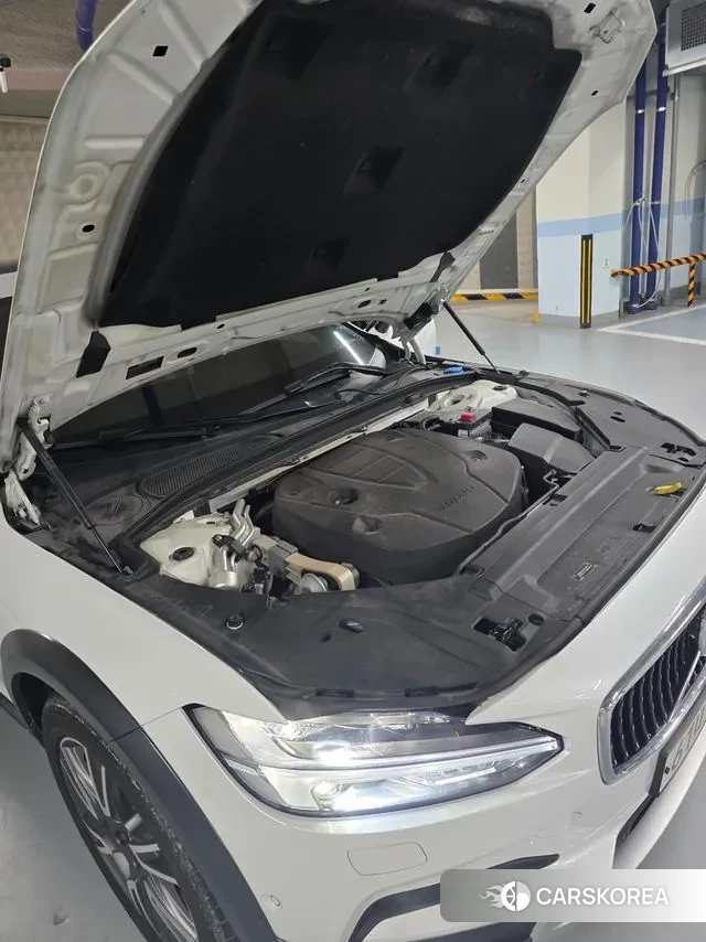 Volvo V90 Cross-Country 2018 Белый из Кореи, фото 3