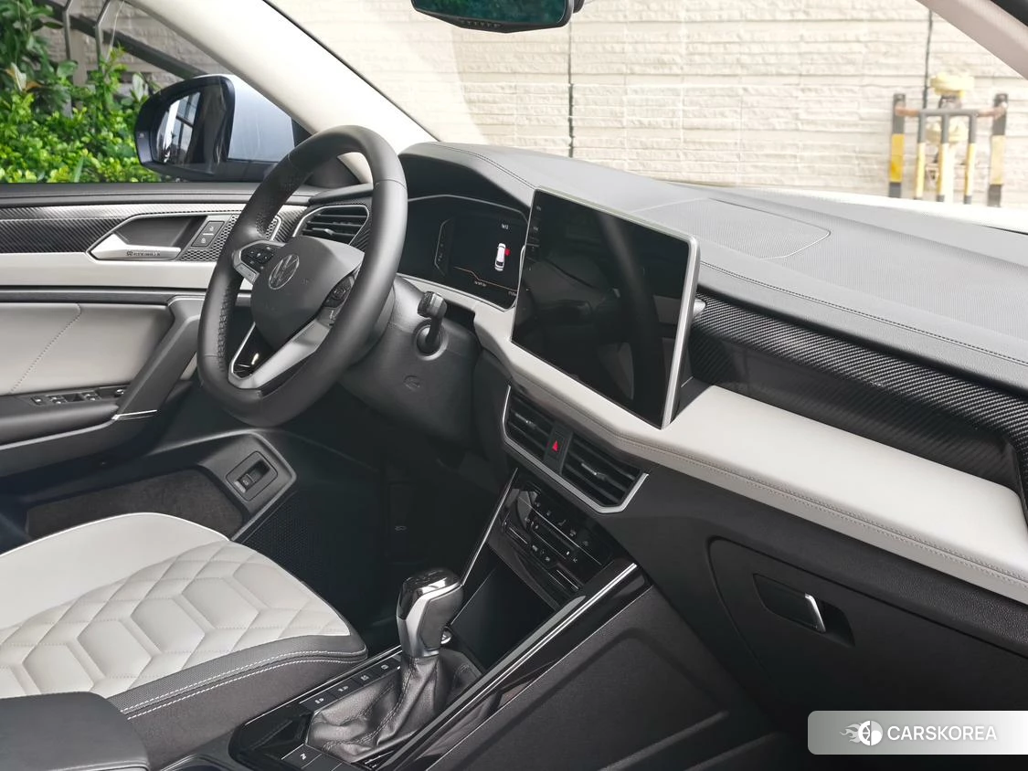 Volkswagen Tanyue 2022 Белый из Китая, фото 3