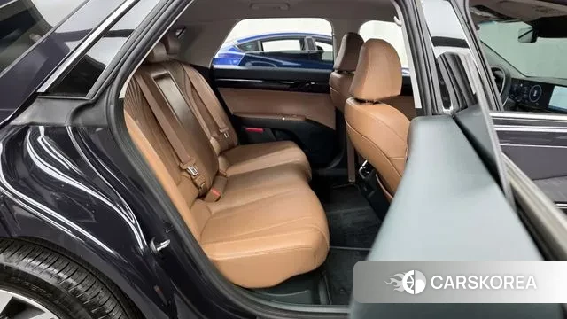 Hyundai Grandeur Hybrid (GN7) 2023 Черный из Кореи, фото 3