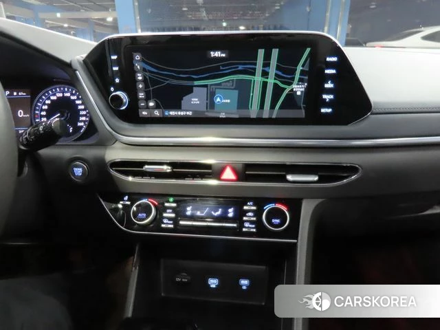 Hyundai Sonata (DN8) 2022 Белый из Кореи, фото 3