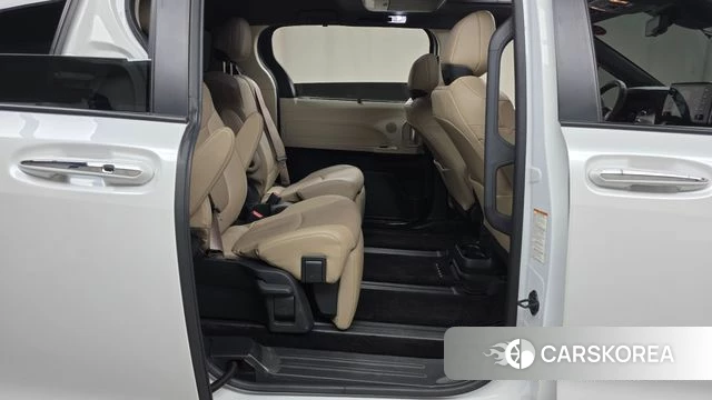 Toyota Sienna 4th Generation 2022 Белый из Кореи, фото 3