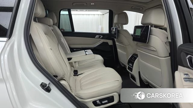 BMW X7 (G07) 2021 Белый из Кореи, фото 3