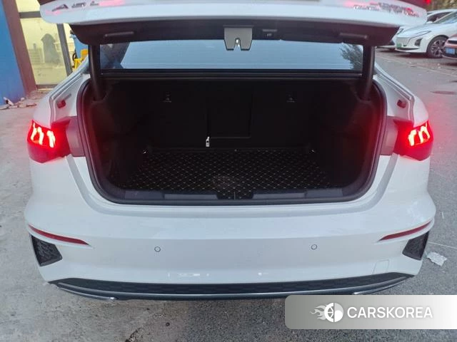 Audi A3 2023 Белый из Китая, фото 3