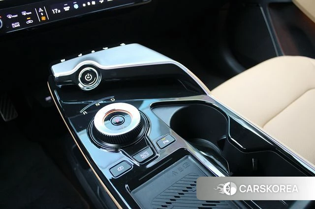 Kia EV6 2022 Серебристо-серый из Кореи, фото 3