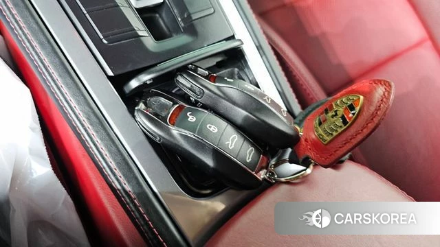 Porsche 718 Boxster 2019 Белый из Кореи, фото 3