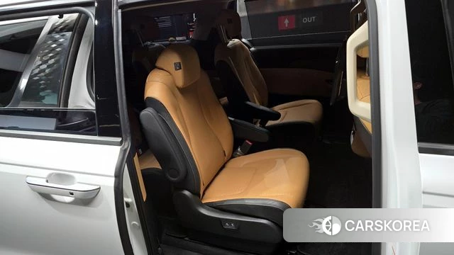 Kia Carnival 4th generation 2023 Белый из Кореи, фото 3