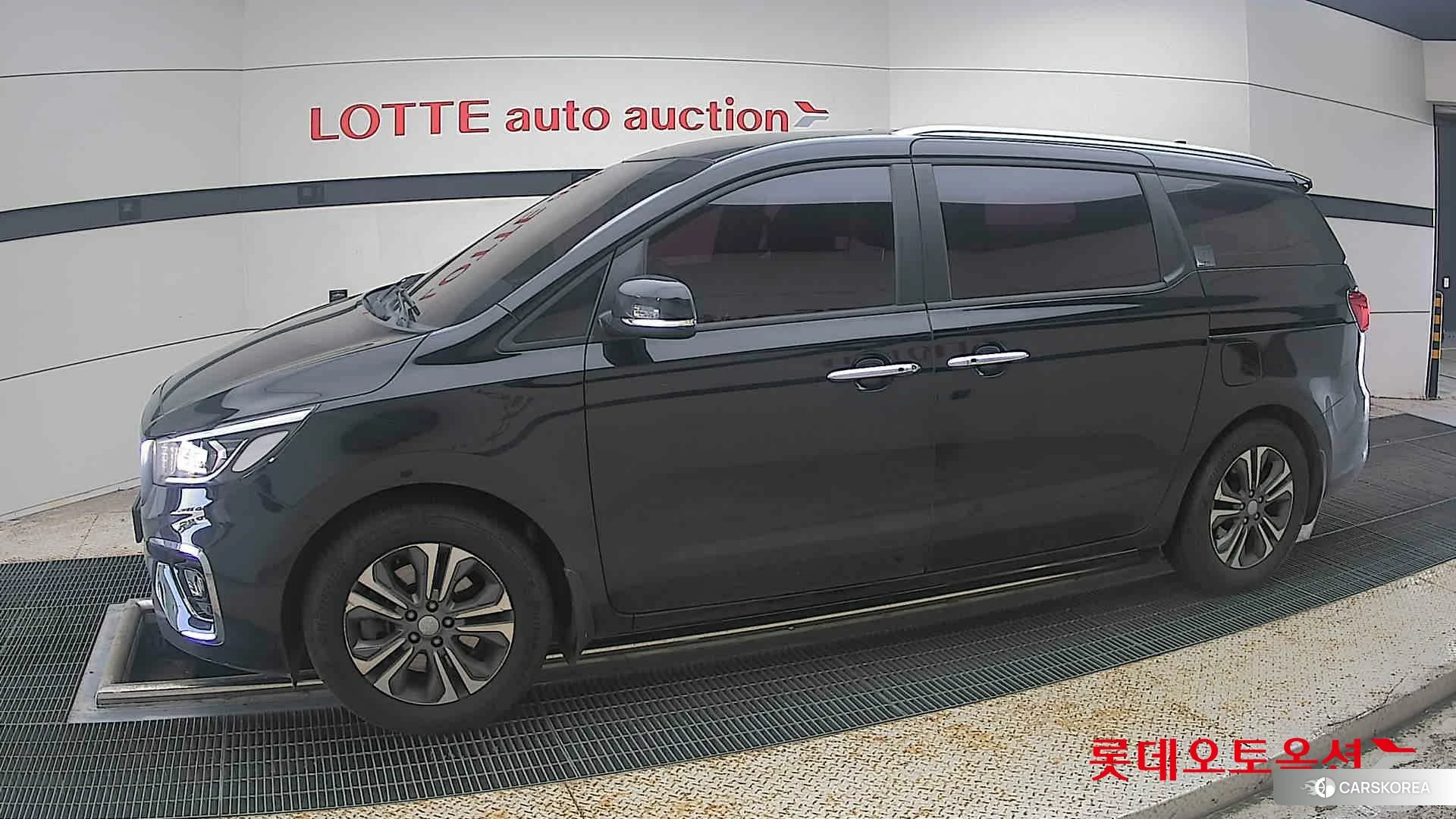 Kia Carnival 2020 Aurora Black Pearl из Кореи, фото 3