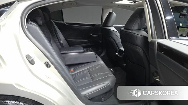 Lexus ES300h 7th generation 2018 Песочный из Кореи, фото 3