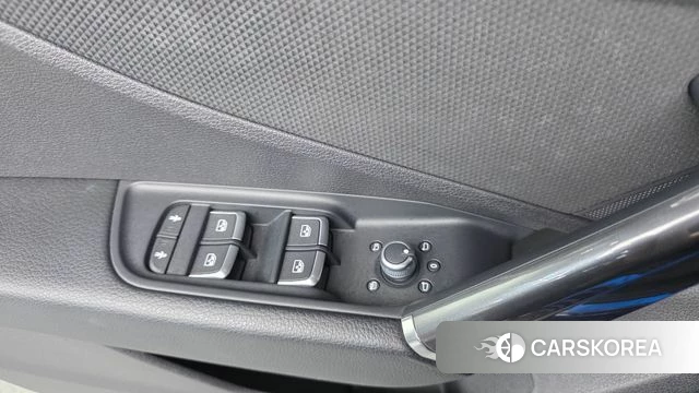 Audi Q2 2023 Синий из Кореи, фото 3