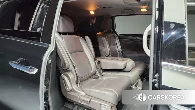 Honda Odyssey 2018 Черный из Кореи, фото 3