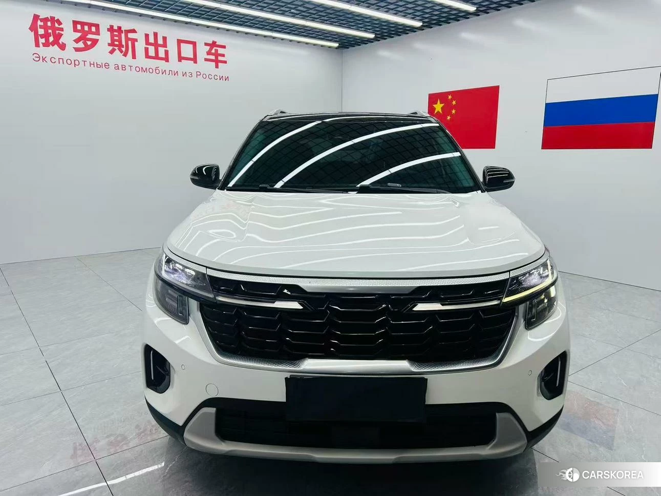 Kia Seltos 2023 Белый из Китая, фото 3