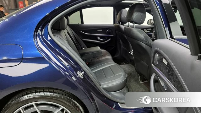 Mercedes-Benz E-Class W213 2021 Синий из Кореи, фото 3