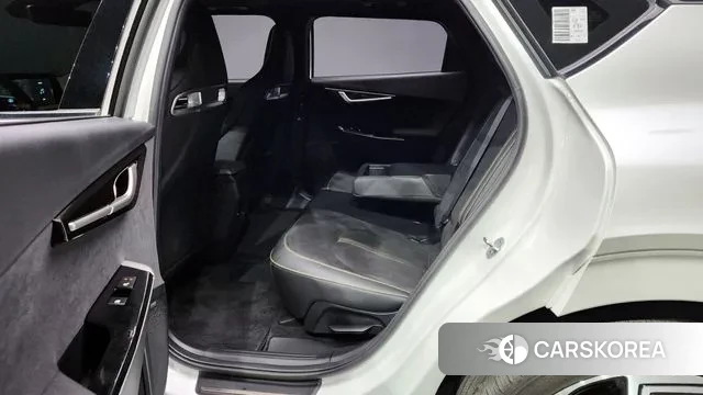 Kia EV6 2023 Белый из Кореи, фото 3