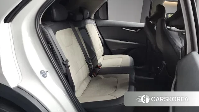 Kia Di Ol Nu Niro 2025 Белый из Кореи, фото 3