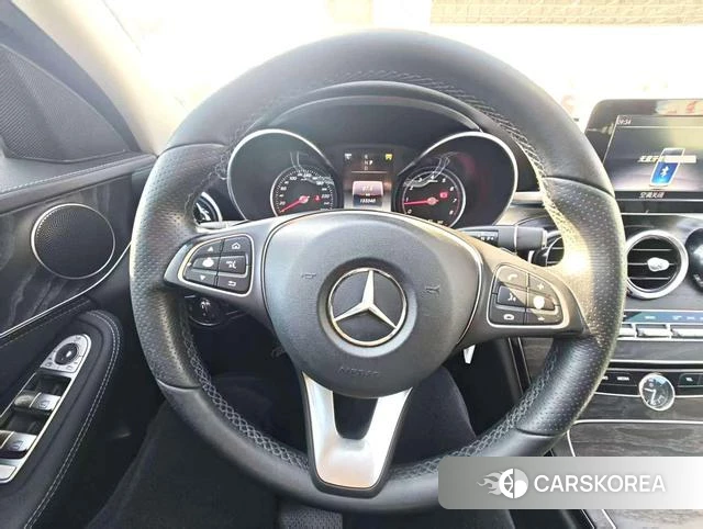 Mercedes-Benz Class C 2018 Белый из Китая, фото 3