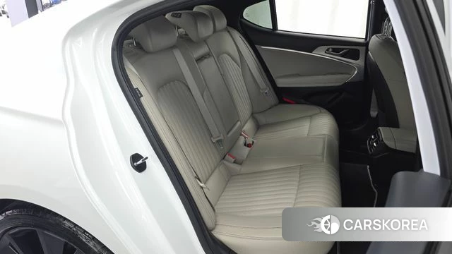Genesis The New G70 2022 Белый из Кореи, фото 3