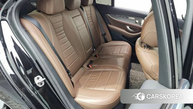 Mercedes-Benz E-Class W213 2022 Черный из Кореи, фото 3