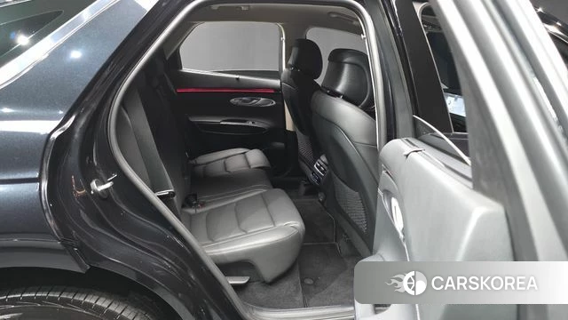 Genesis GV70 2025 Черный из Кореи, фото 3