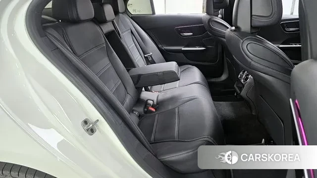 Mercedes-Benz C-Class W206 2024 Белый из Кореи, фото 3