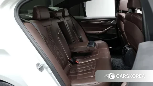 BMW 5 Series (G30) 2020 Белый из Кореи, фото 3