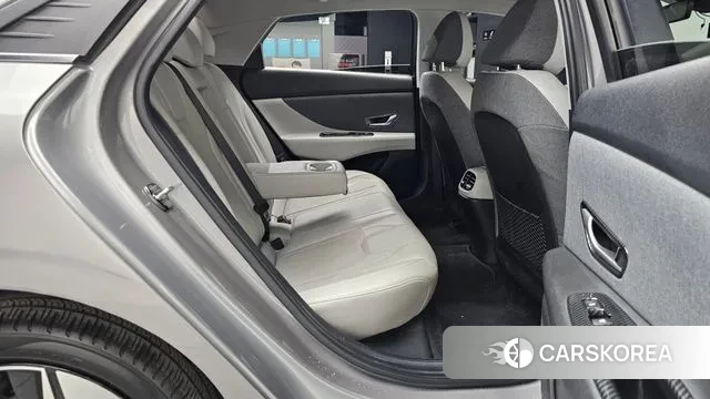 Hyundai Avante (CN7) 2020 Серебристо-серый из Кореи, фото 3