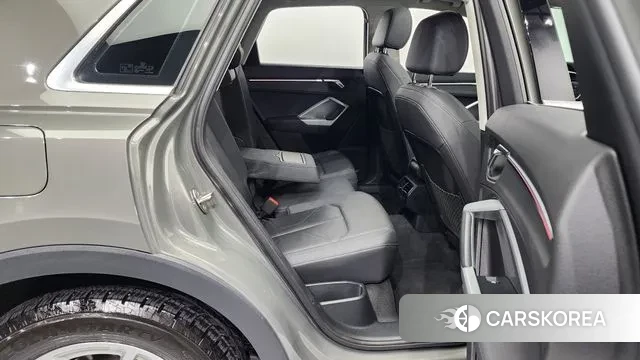 Audi Q3 (F3) 2020 Серый из Кореи, фото 3