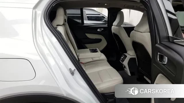 Volvo XC40 id 2910006 из Кореи 3