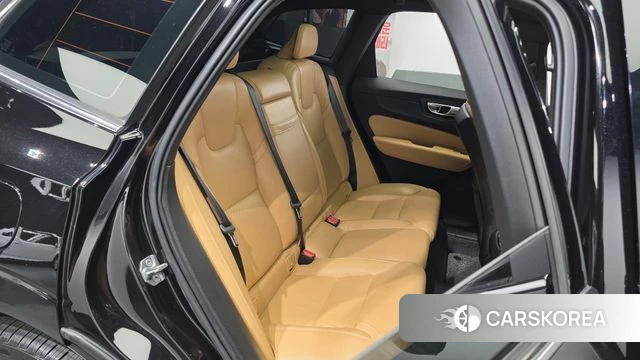 Volvo XC60 second Generation 2018 Черный из Кореи, фото 3