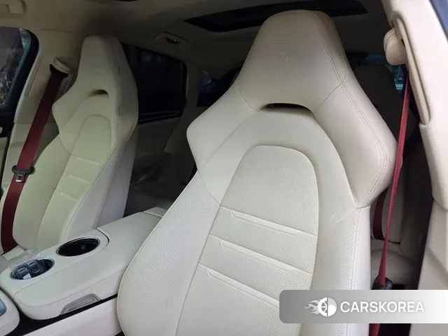 Porsche Panamera (971) 2023 Белый из Кореи, фото 3